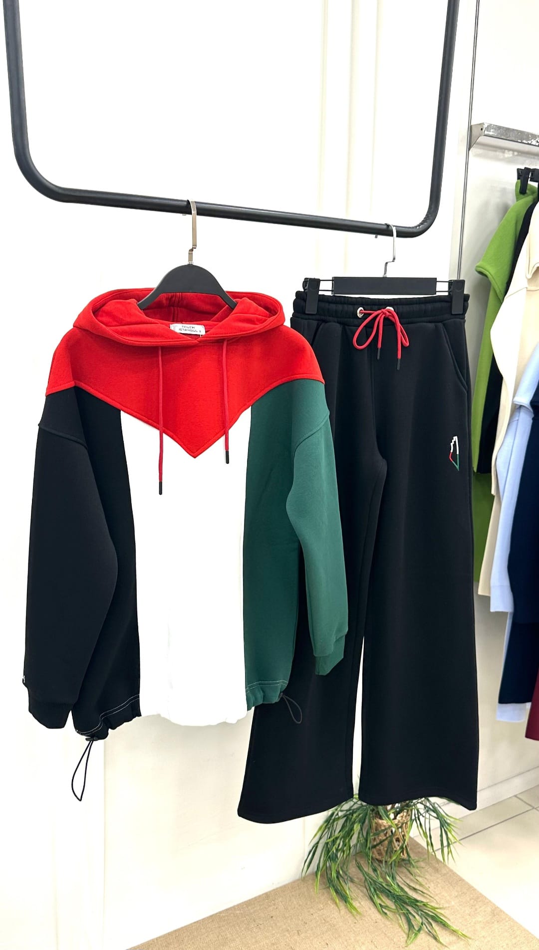 Women’s Watan Colored Set – Pants Included